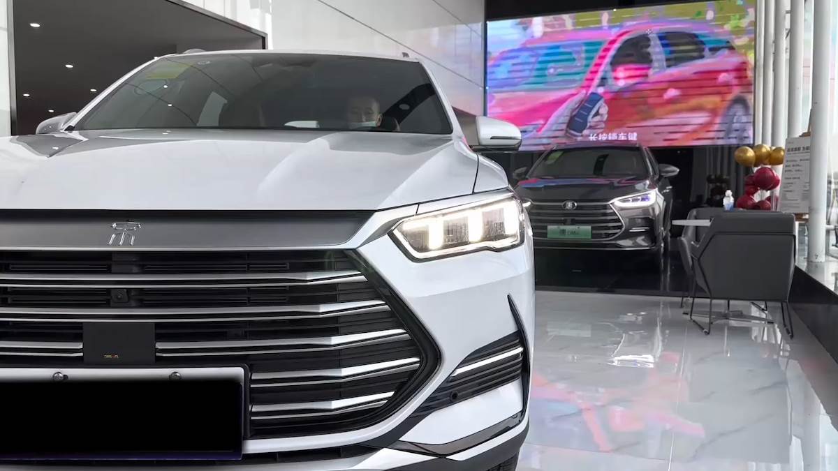 2022 BYD Song Pro DM-i in-depth Walkaround 2-42 screenshot.jpg