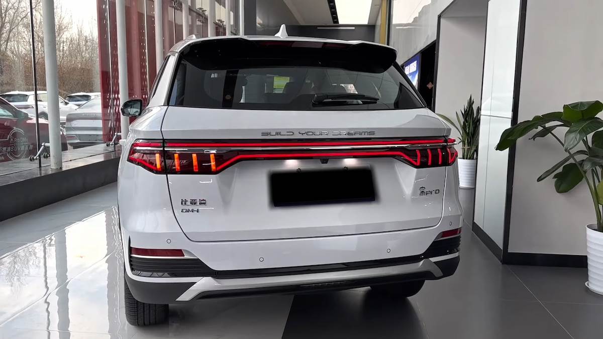 2022 BYD Song Pro DM-i in-depth Walkaround 0-11 screenshot.png