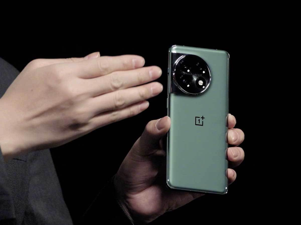 OnePlus 11 prodat u više primeraka od Xiaomi 13 i vivo X90