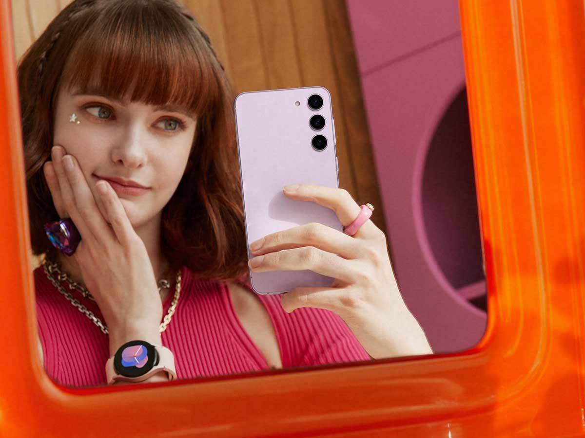 Galaxy S23 Plus_Lifestyle_01_LI.jpg