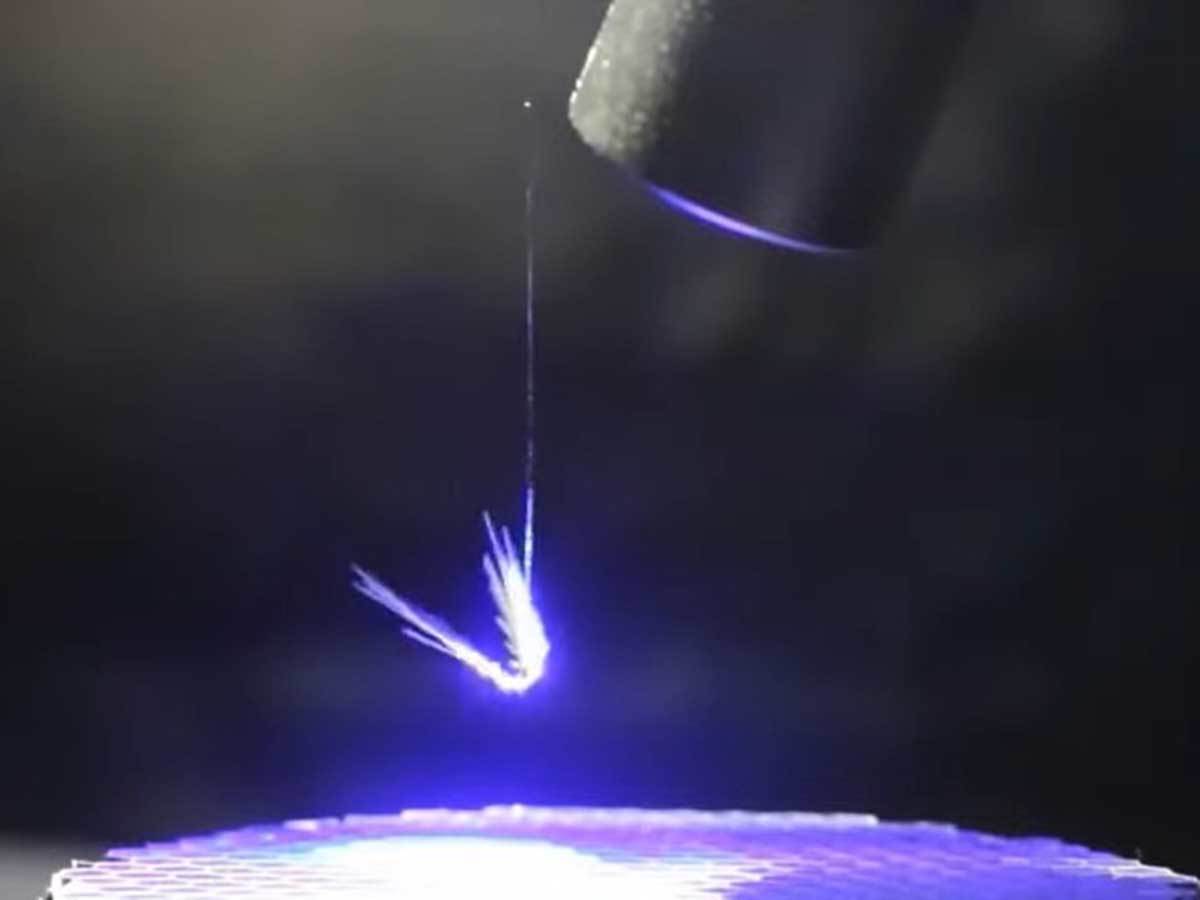 Vila leteći robot 5.jpg