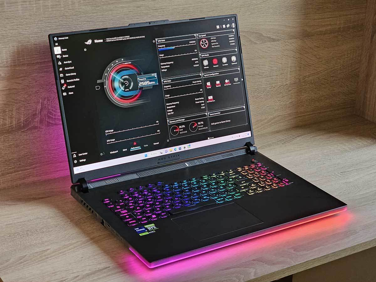 ROG Strix SCAR RGB 1.jpg