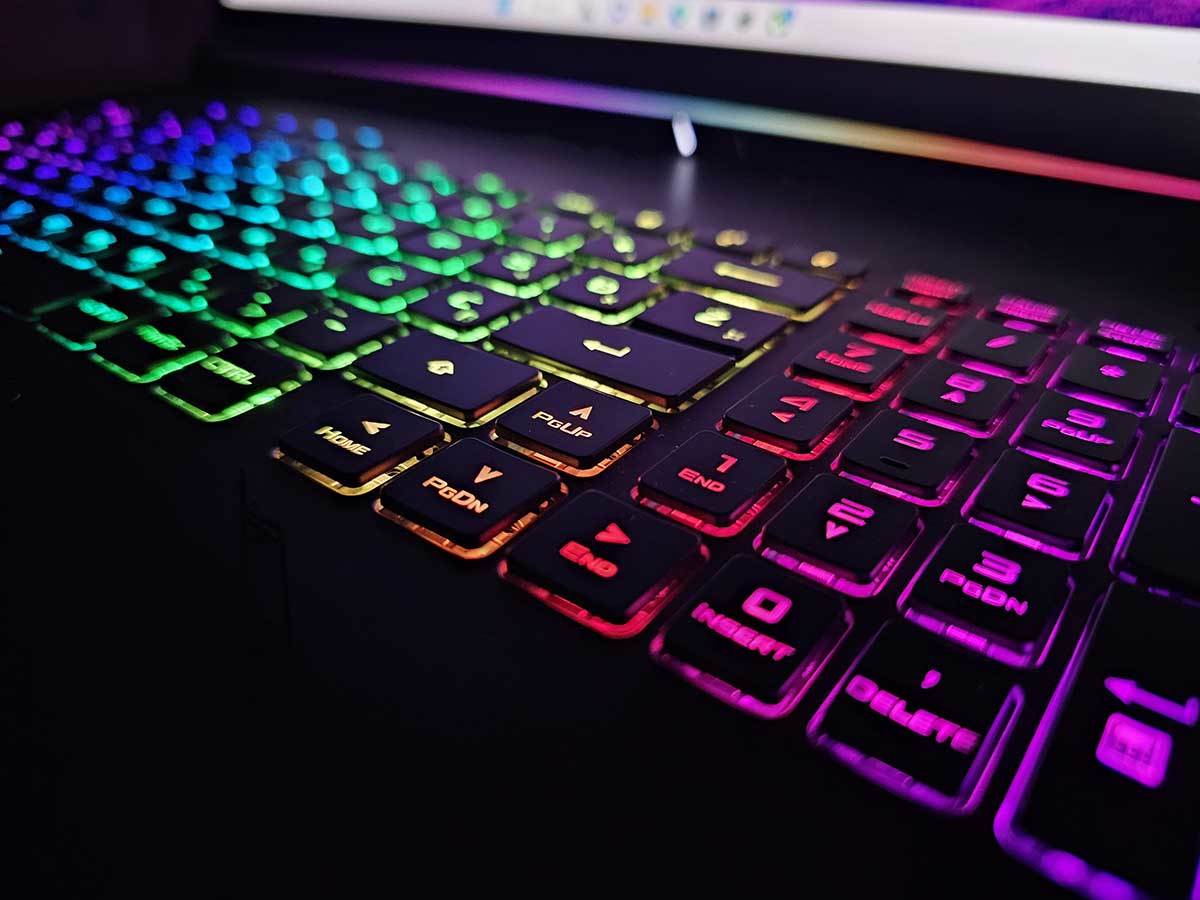ROG Strix SCAR RGB 4.jpg