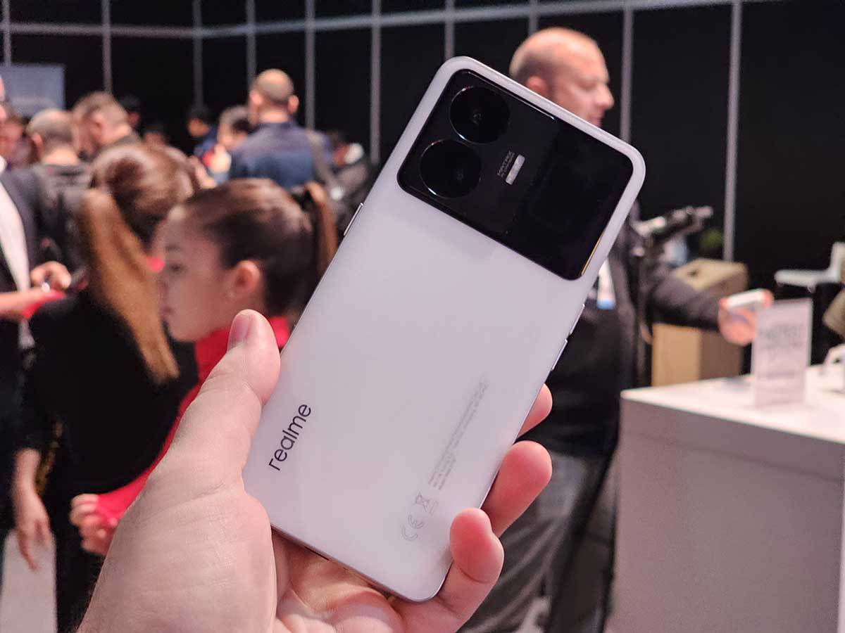 realme GT3 5.jpg