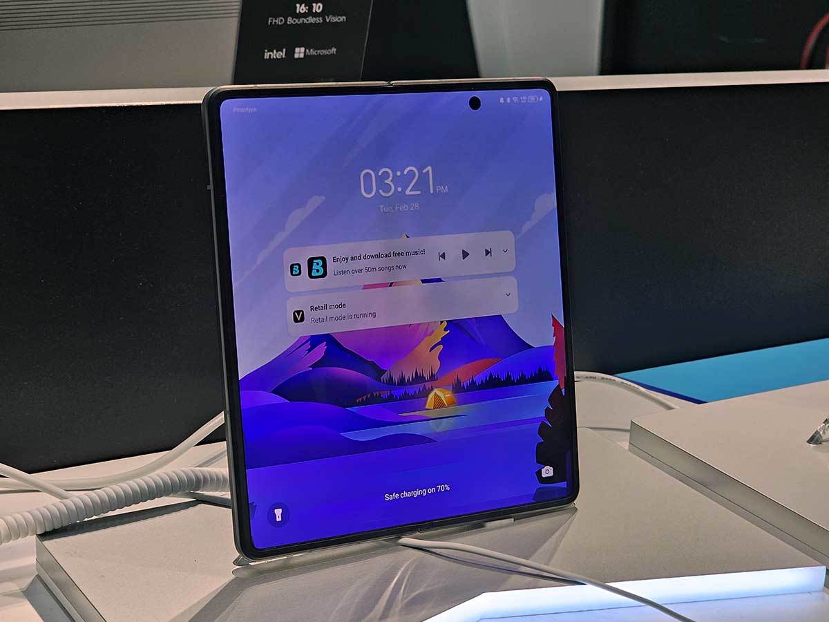 Tecno Phantom V Fold 5.jpg