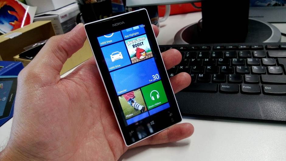 Nokia Lumia 520 Windows Phone info, opis, Secanje na Lumia 520 telefon