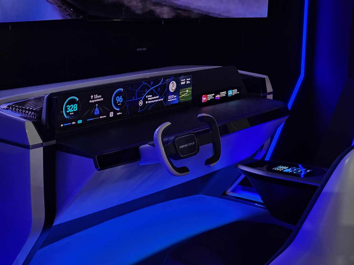 Samsung Display Automotive 2.jpg