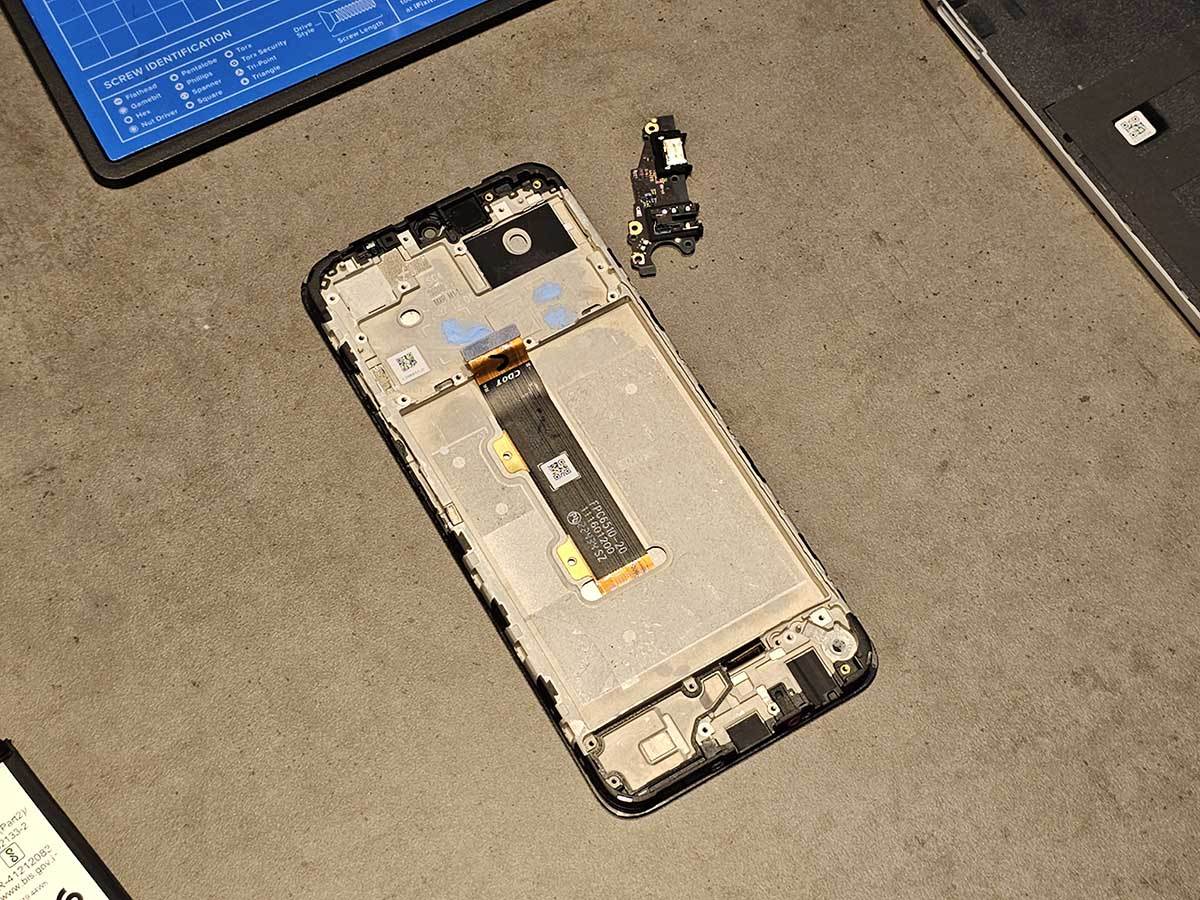 Nokia G22 popravka 9.jpg