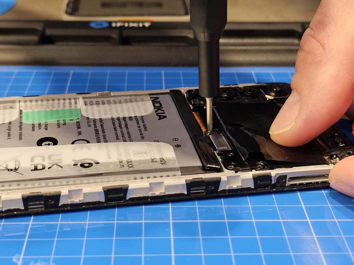Nokia G22 popravka 10.jpg