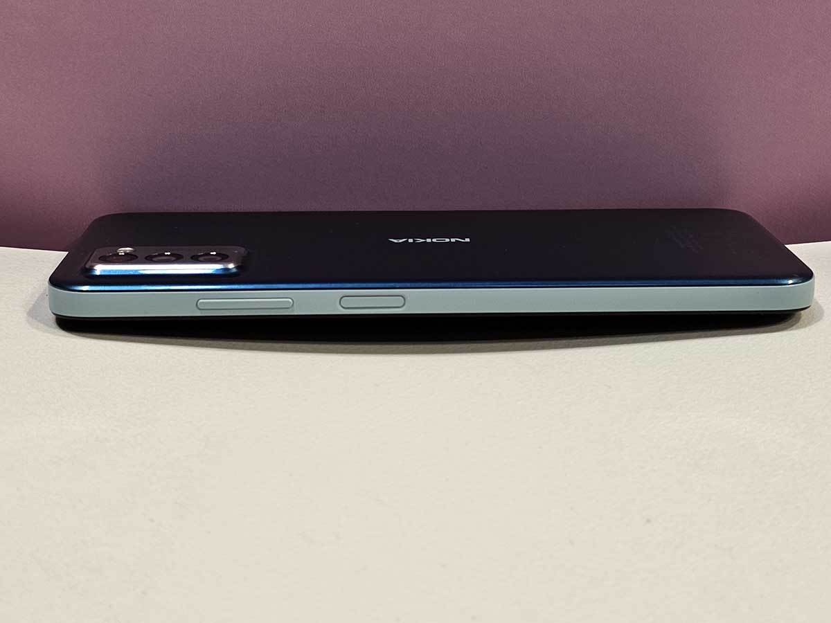 Nokia G22 4.jpg