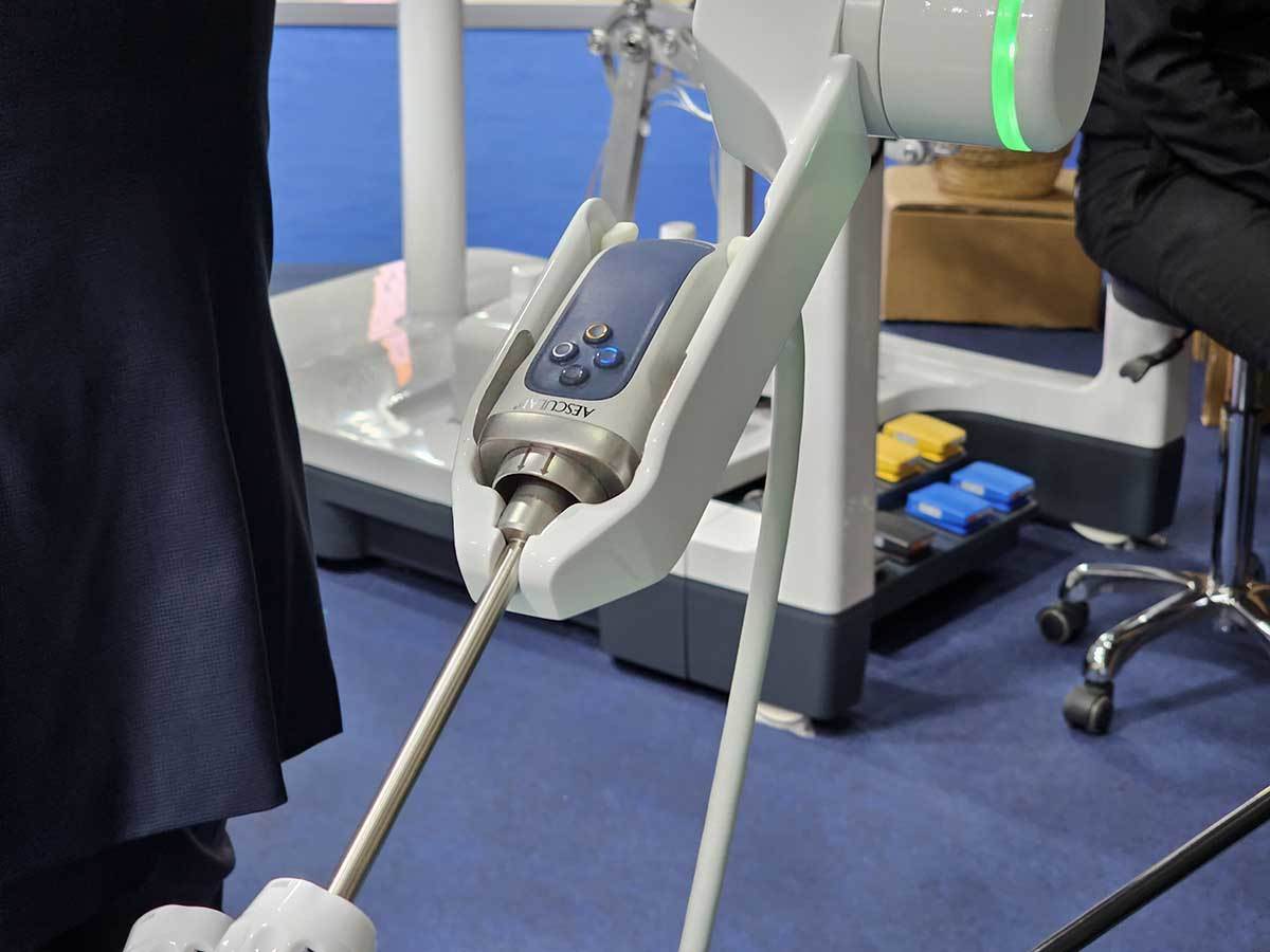 Bitrack hirurški robot 7.jpg