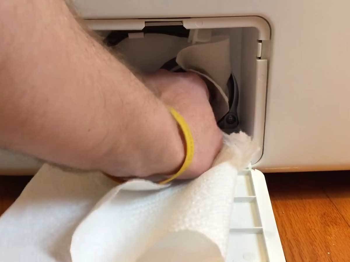 Čišćenje filtera veš mašine 1.jpg