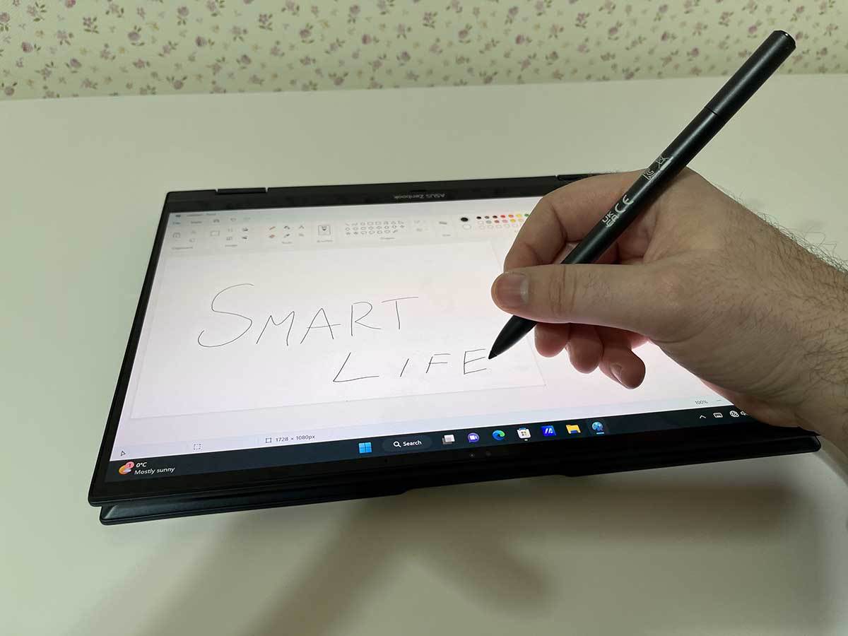 ASUS Zenbook S 13 Flip OLED Pen 1