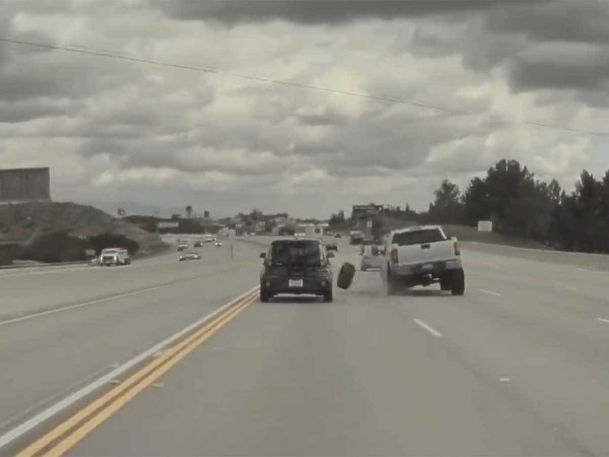 Saobraćajna nesreća Tesla Autopilot 6.jpg