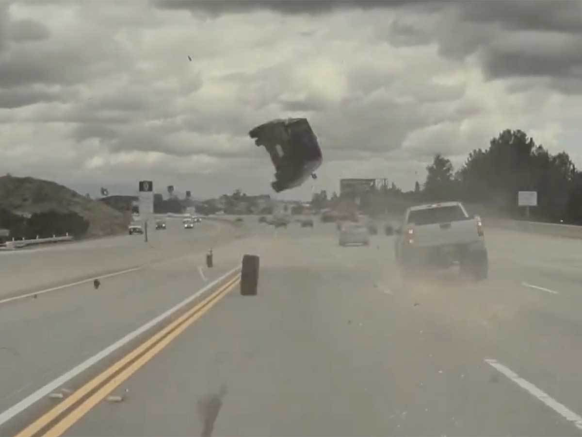 Saobraćajna nesreća Tesla Autopilot 1.jpg