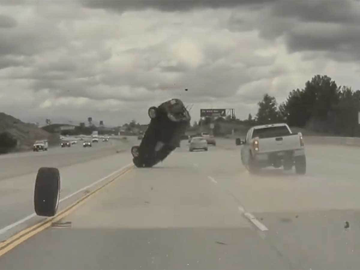 Saobraćajna nesreća Tesla Autopilot 2.jpg