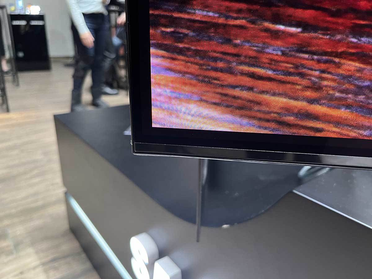 Samsung Neo QLED i OLED 9.JPG